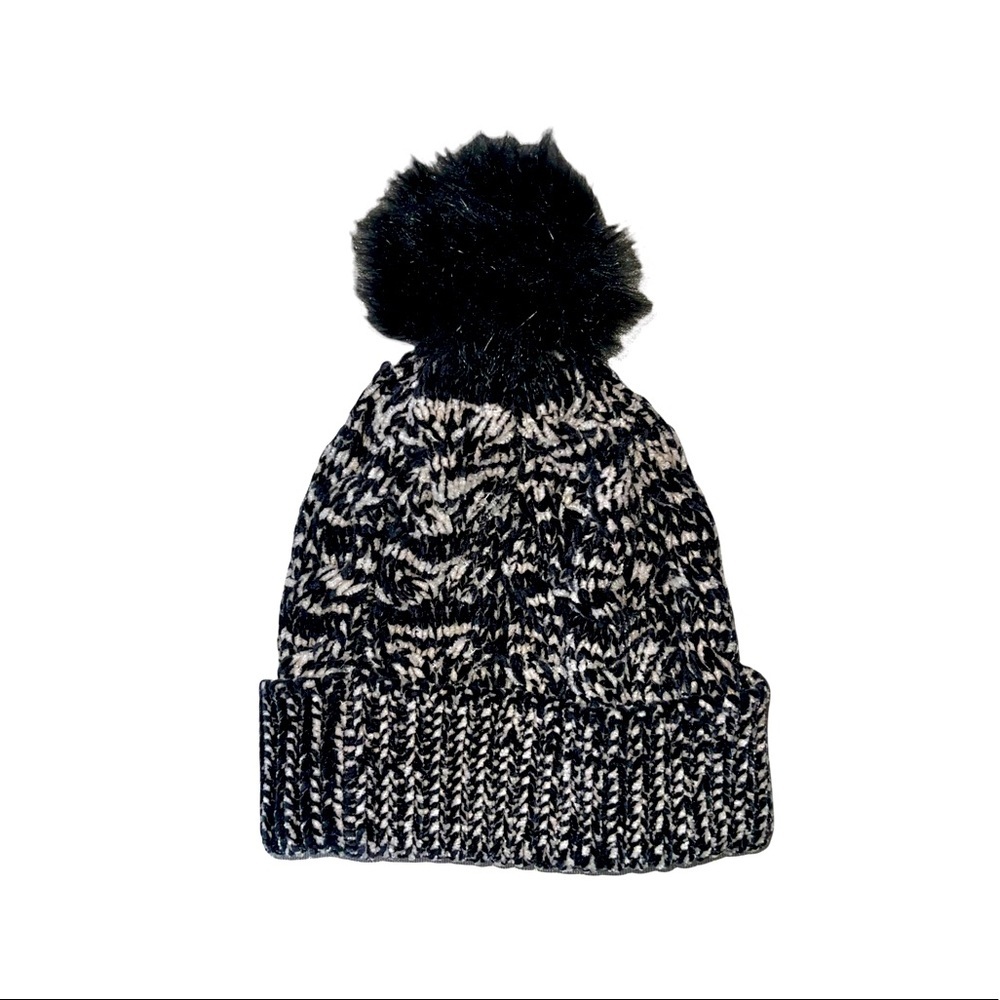SONOMA GOOD FOR LIFE Black & White Beanie with Pom Pom